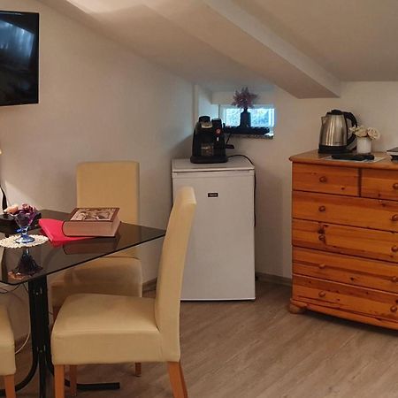 Karmelita Boutique Apartman 索普隆 客房 照片