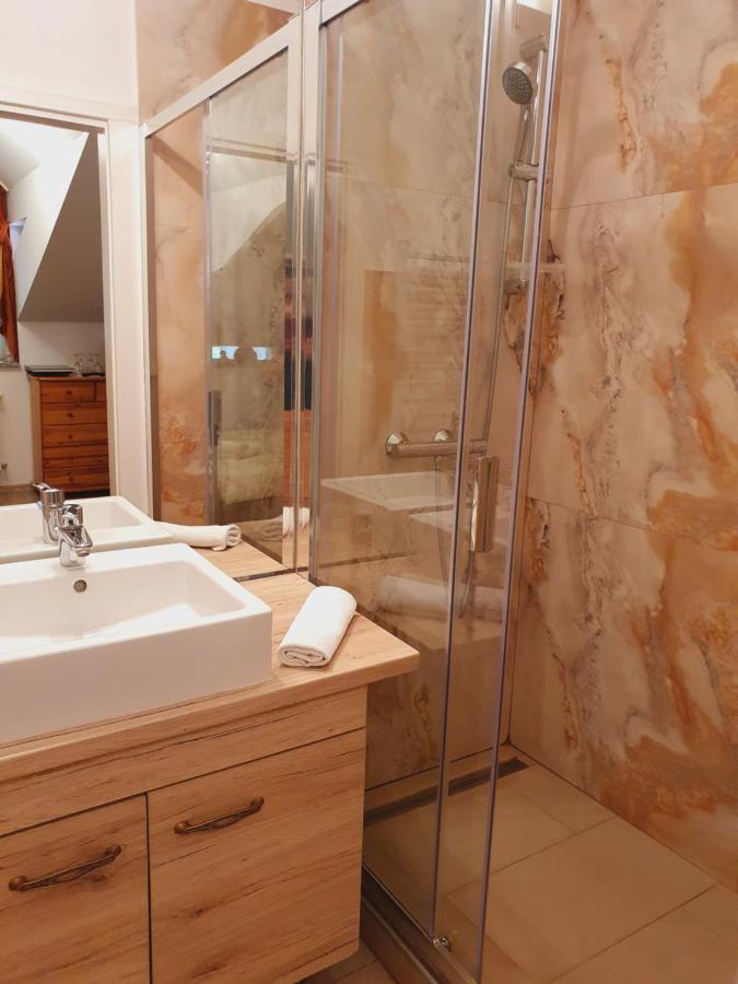 Karmelita Boutique Apartman 索普隆 外观 照片