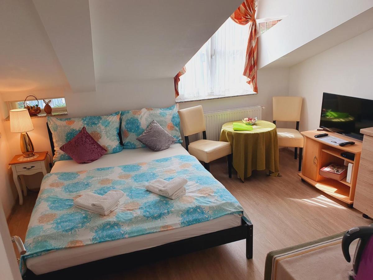 Karmelita Boutique Apartman 索普隆 外观 照片