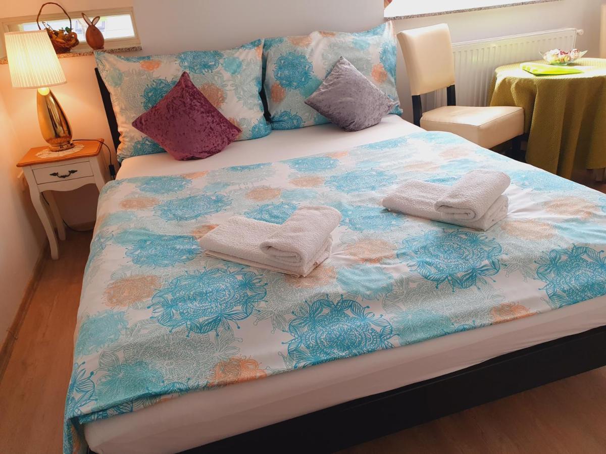 Karmelita Boutique Apartman 索普隆 外观 照片