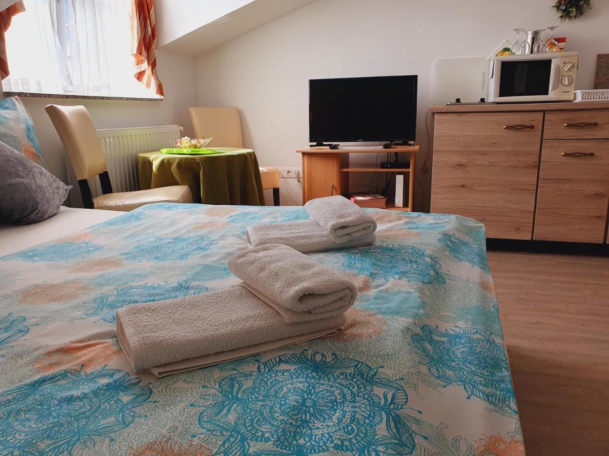 Karmelita Boutique Apartman 索普隆 外观 照片