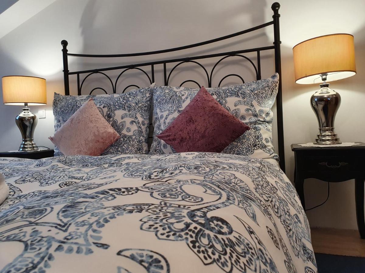 Karmelita Boutique Apartman 索普隆 外观 照片