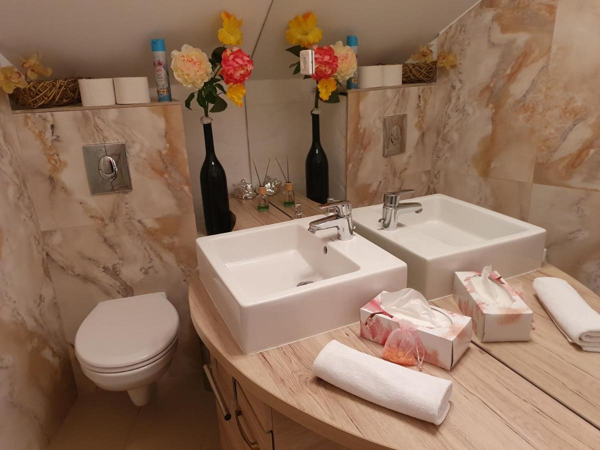 Karmelita Boutique Apartman 索普隆 外观 照片